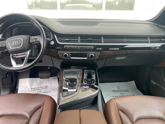 Used 2017 Audi Q7 3.0T Premium Plus AWD/4WD image 30