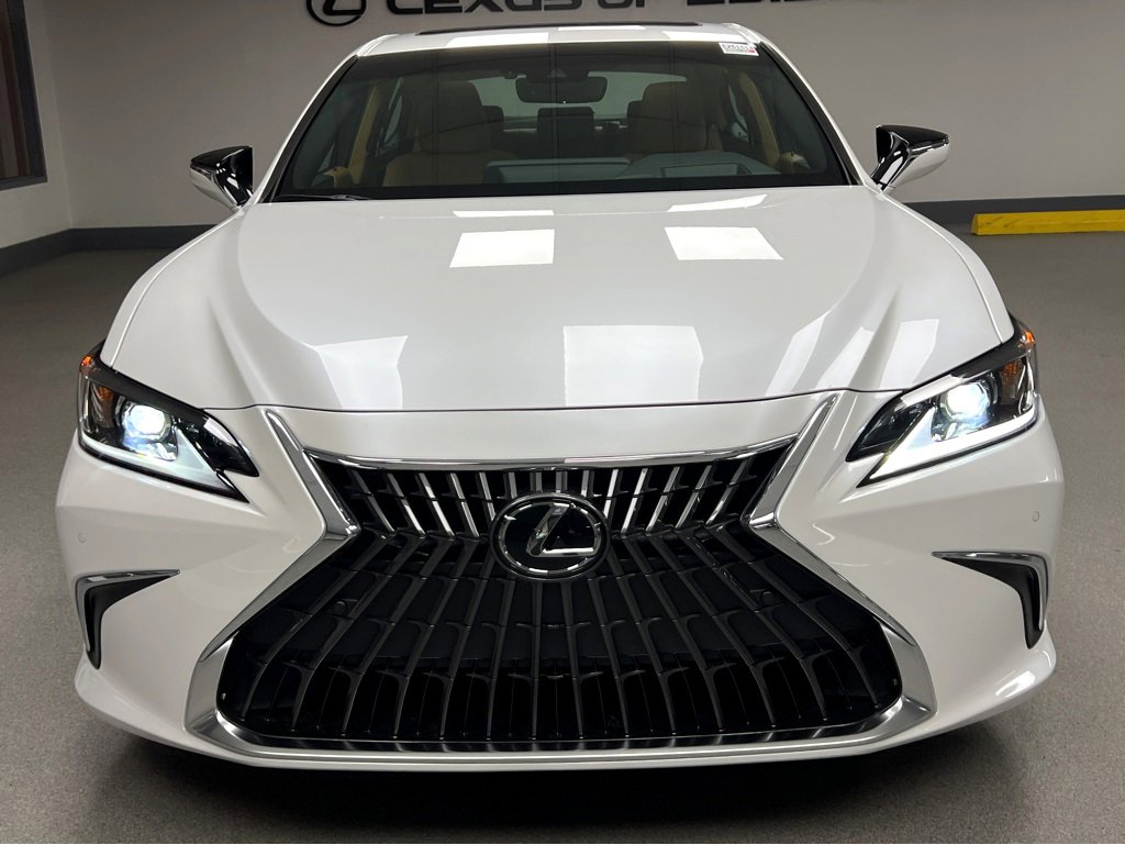 New 2025 Lexus ES 350 w/ Premium Package image 2