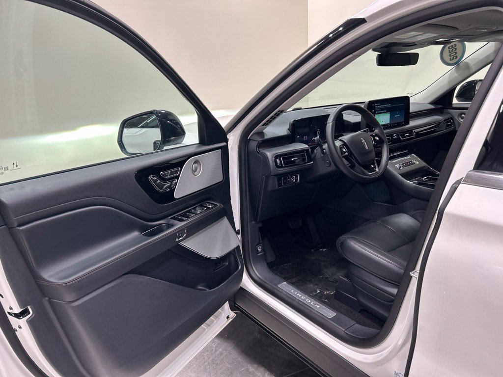 New 2026 Lincoln Aviator Reserve AWD/4WD image 9