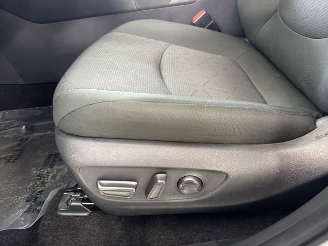 Used 2025 Toyota RAV4 XLE image 20