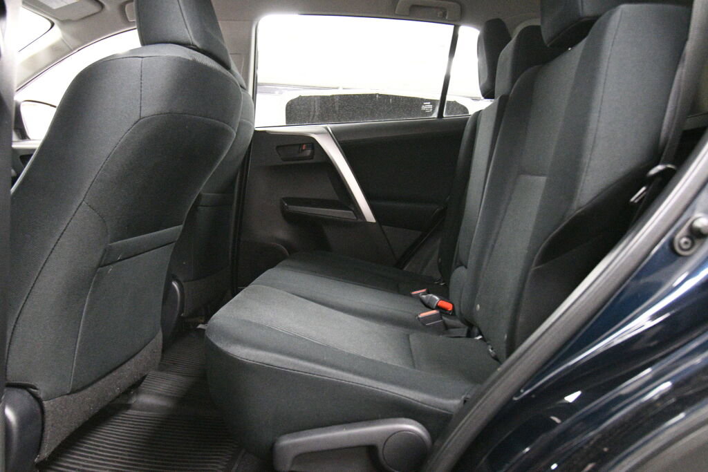 Used 2017 Toyota RAV4 LE w/ All Weather Liner Package FWD image 19