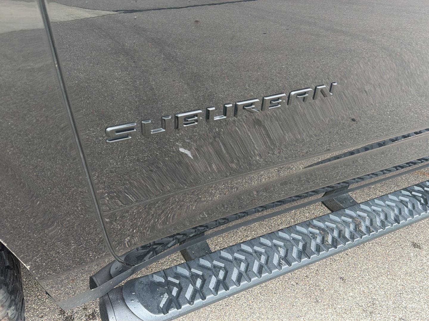 Used 2023 Chevrolet Suburban Z71 w/ Z71 Off-Road Package AWD/4WD image 10