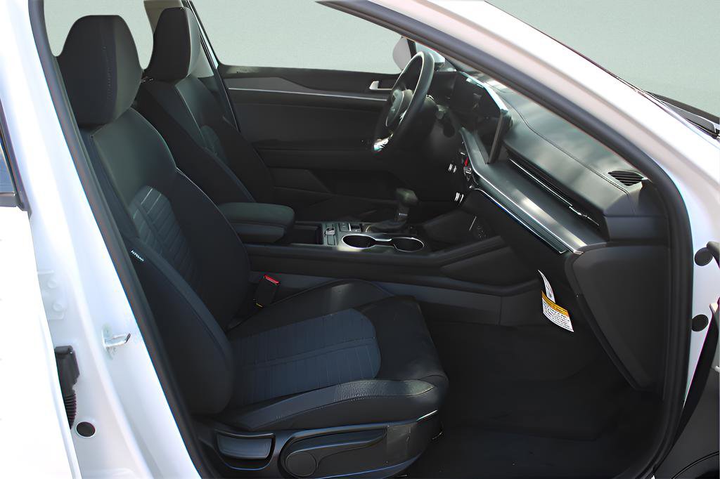 New 2026 Kia K5 LXS FWD image 29