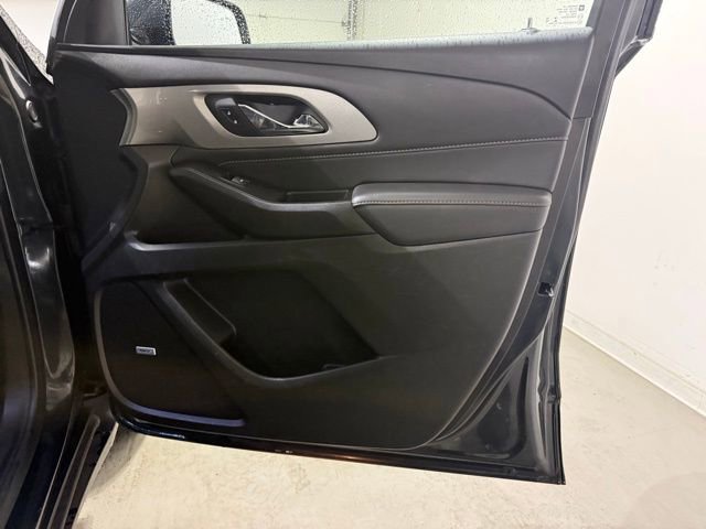 Used 2020 Chevrolet Traverse LT w/ LT Premium Package image 28