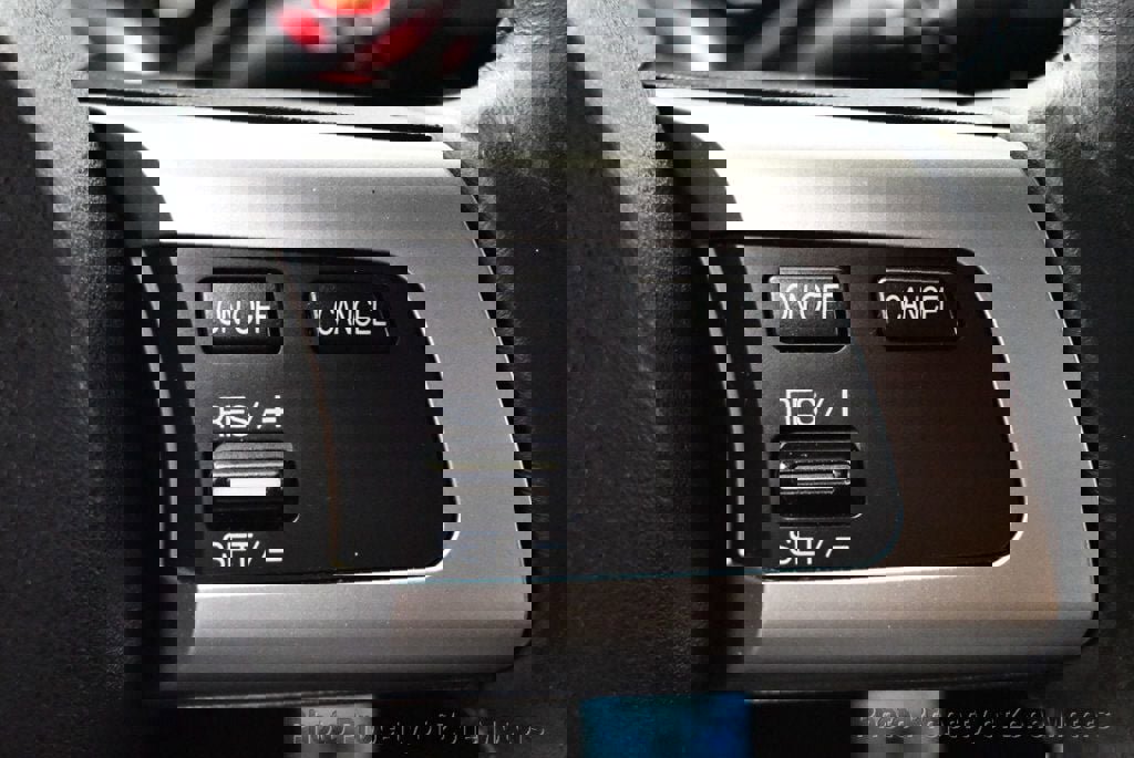 Used 2006 MAZDA MX-5 Miata Sport w/ Suspension Pkg RWD image 19