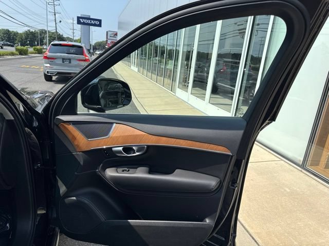 Certified 2024 Volvo XC90 B6 Plus AWD/4WD image 14