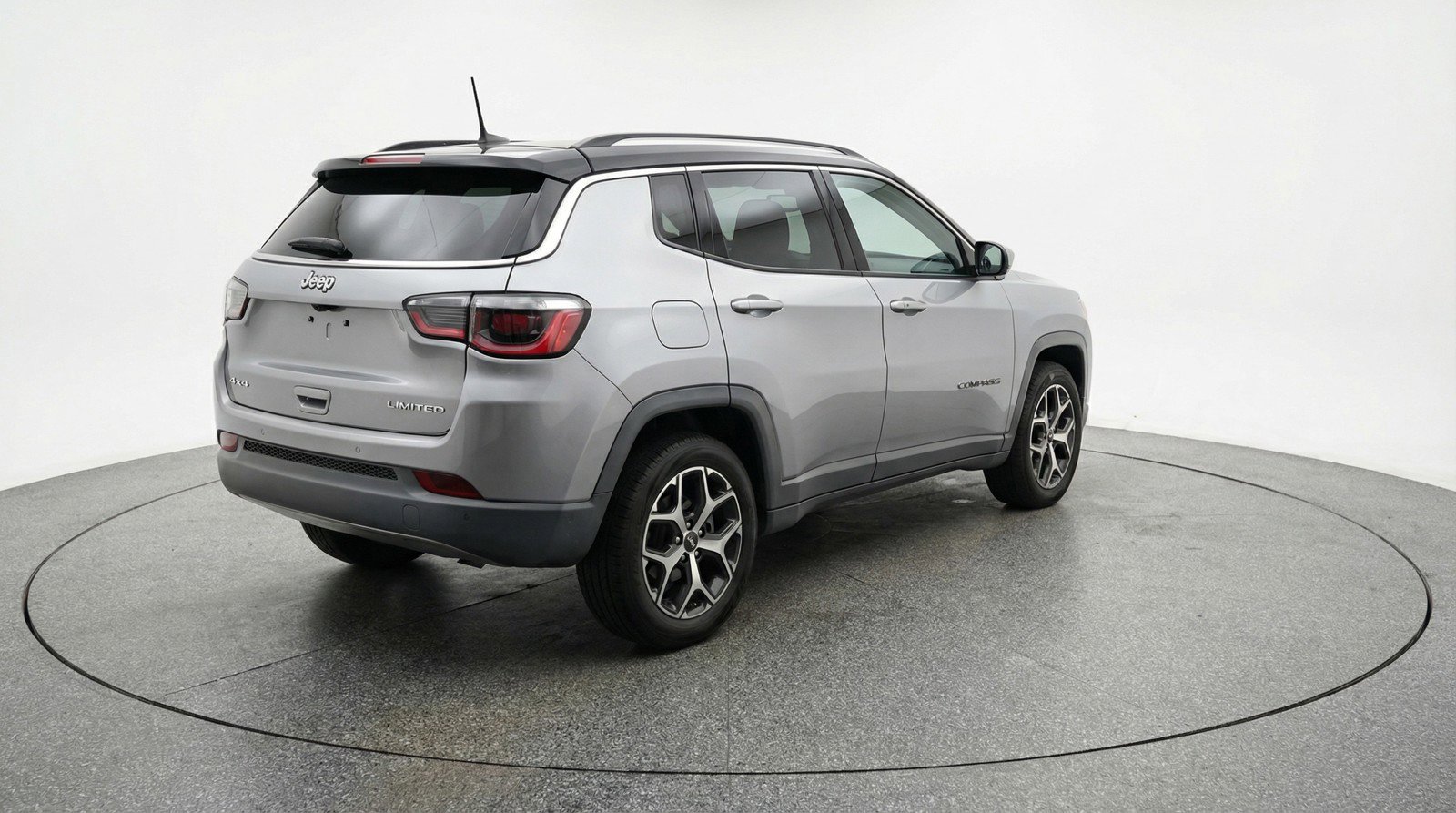 Used 2025 Jeep Compass Limited image 9