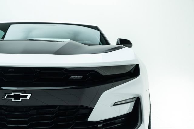 Used 2019 Chevrolet Camaro SS RWD image 7