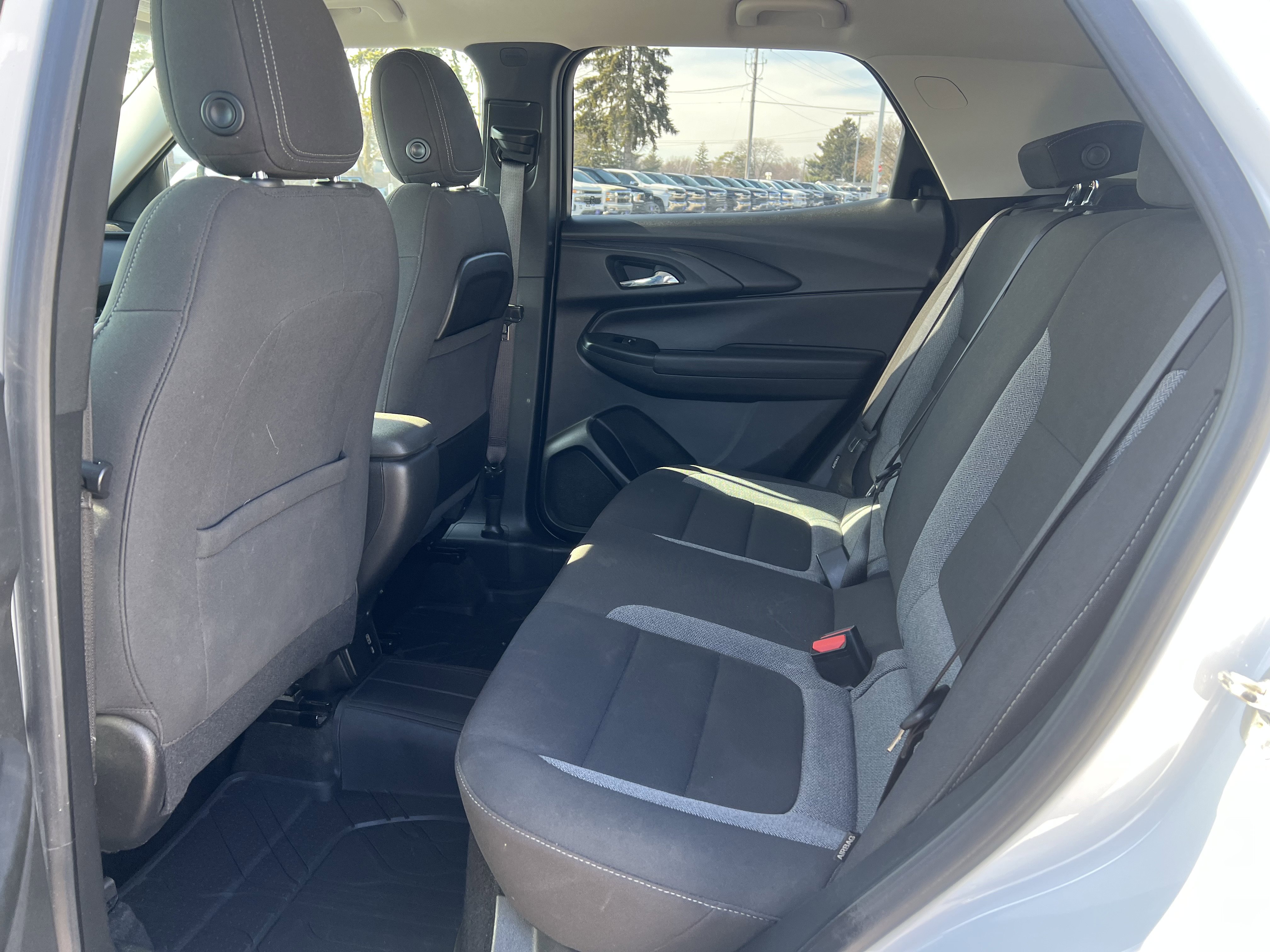 Used 2022 Chevrolet TrailBlazer LT w/ Convenience Package image 11