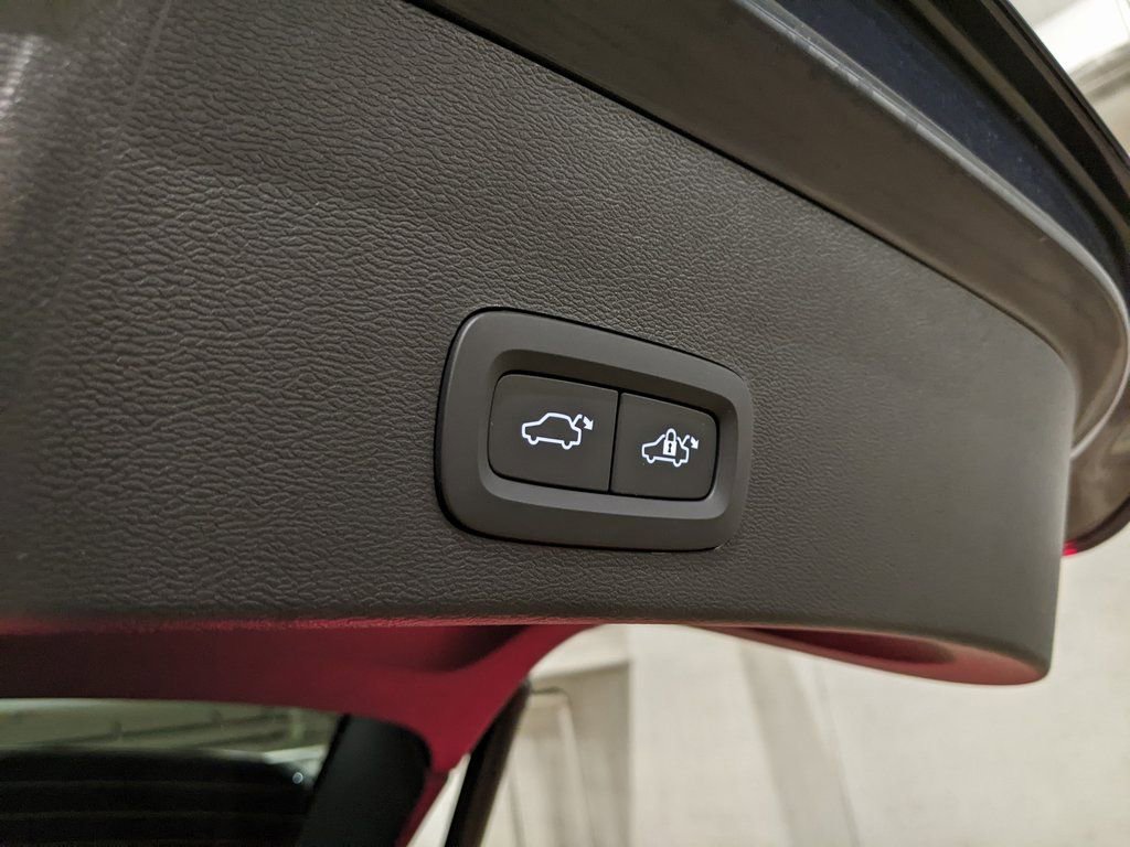 New 2026 Volvo XC40 B5 Ultra w/ Climate Package image 29