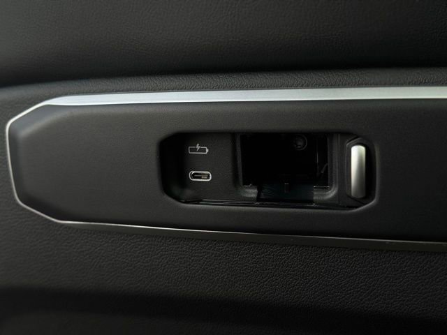 New 2026 BMW X5 xDrive50e w/ M Sport Package image 26