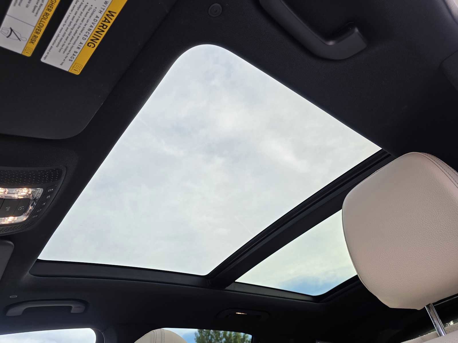 Used 2025 Mercedes-Benz GLE 350 4MATIC image 13