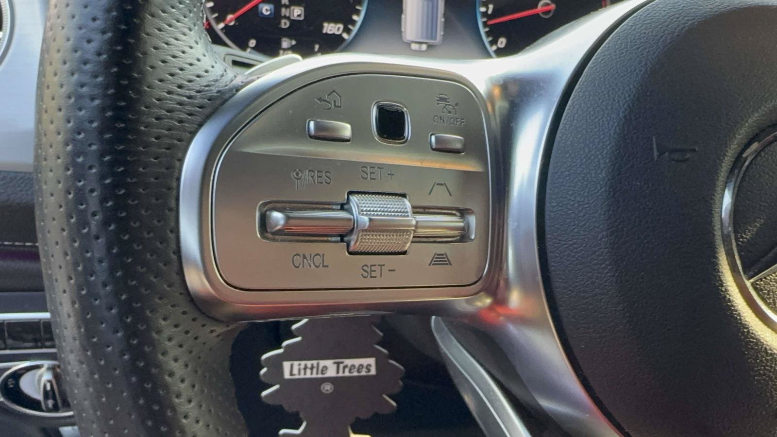 Used 2023 Mercedes-Benz G 550 image 35
