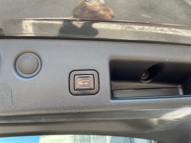 Used 2022 Chevrolet Equinox RS image 33