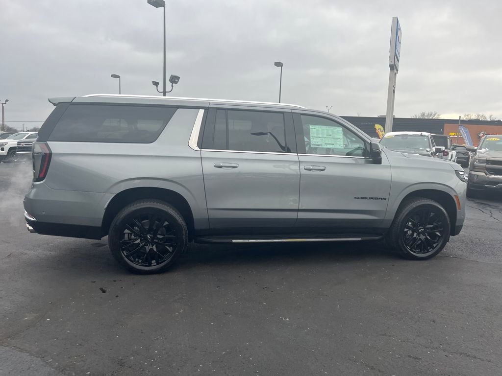 New 2026 Chevrolet Suburban Premier image 6