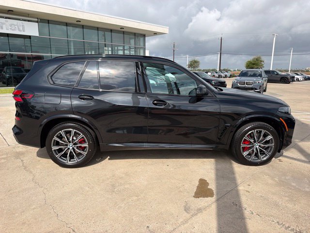 New 2026 BMW X5 xDrive40i w/ M Sport Package AWD/4WD image 5