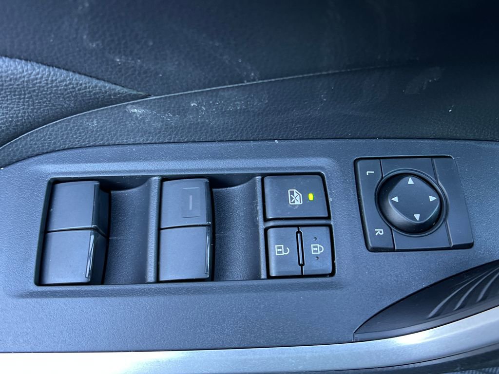 New 2025 Toyota RAV4 LE image 12