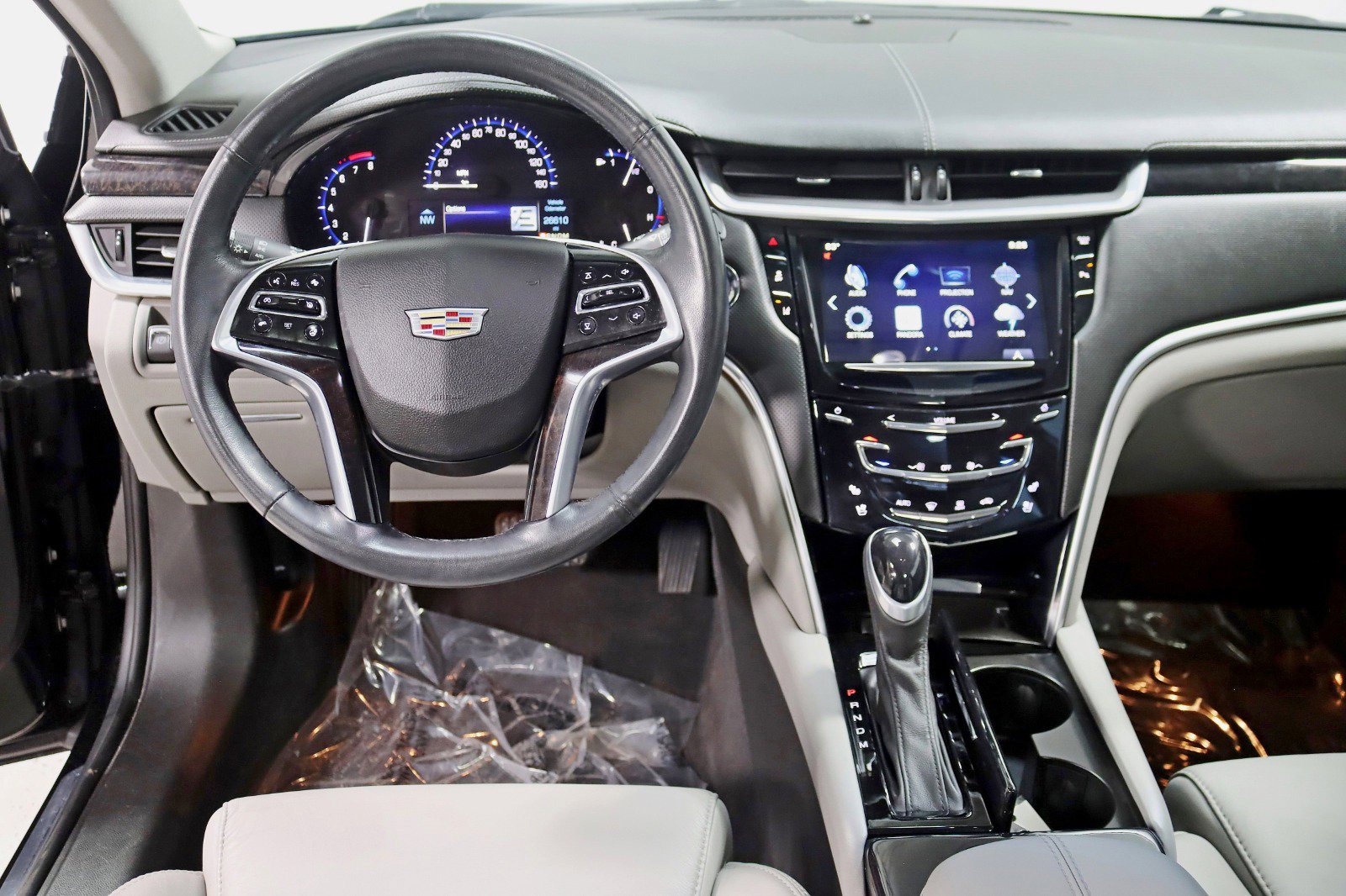 Used 2016 Cadillac XTS Luxury w/ Driver Awareness Package AWD/4WD image 15