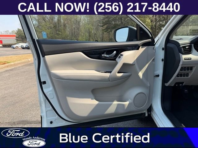 Used 2022 Nissan Rogue Sport SV image 22