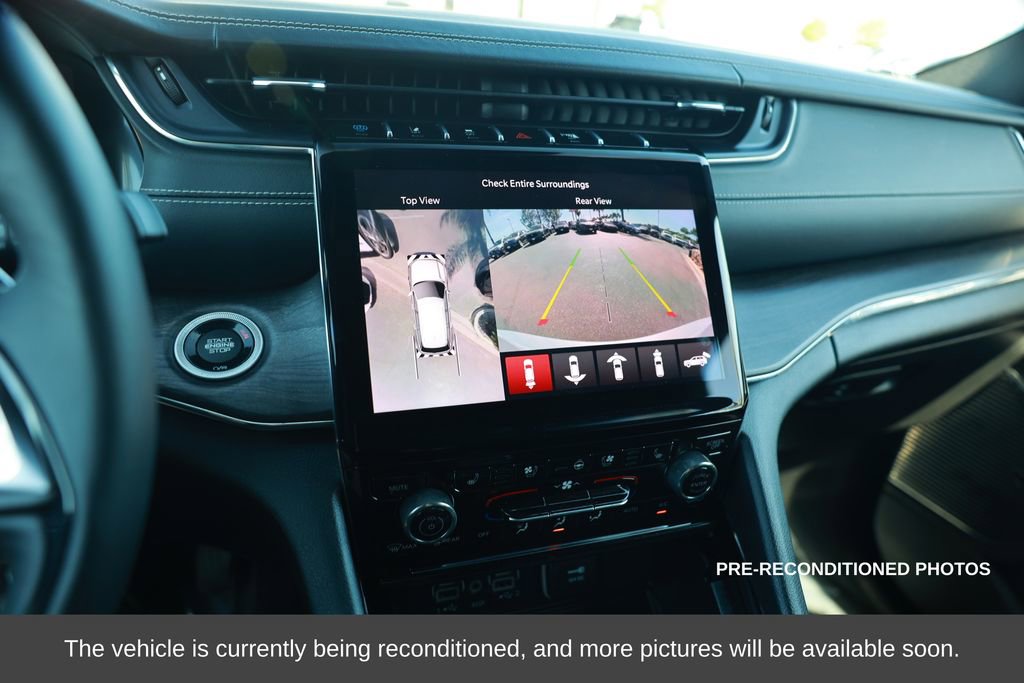 Used 2023 Jeep Grand Cherokee Overland w/ Advanced Protech Group III image 22