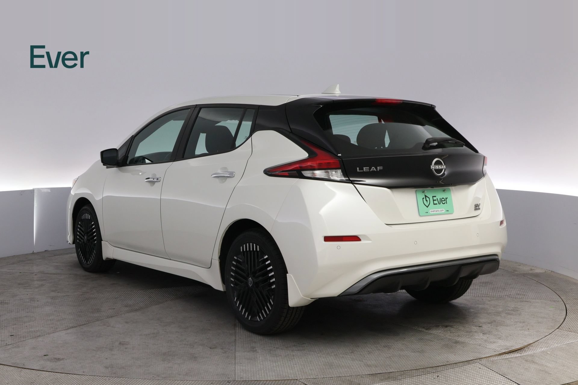 Used 2024 Nissan Leaf SV Plus FWD image 17
