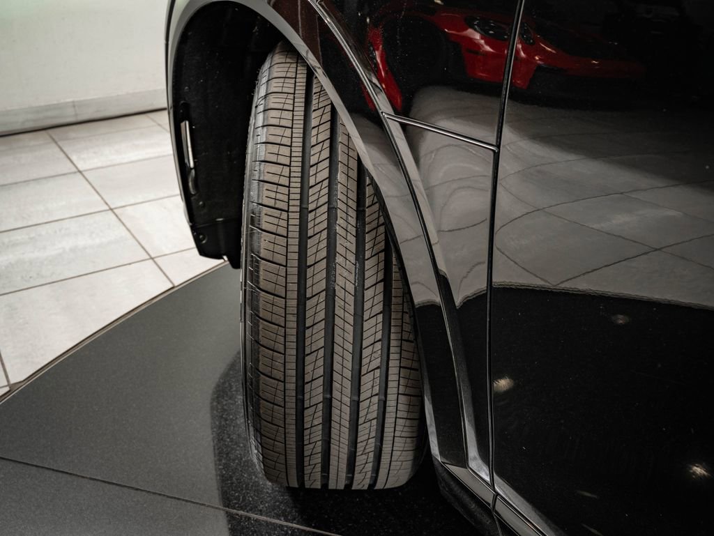 Used 2021 Audi e-tron Premium w/ Convenience Plus Package AWD/4WD image 50