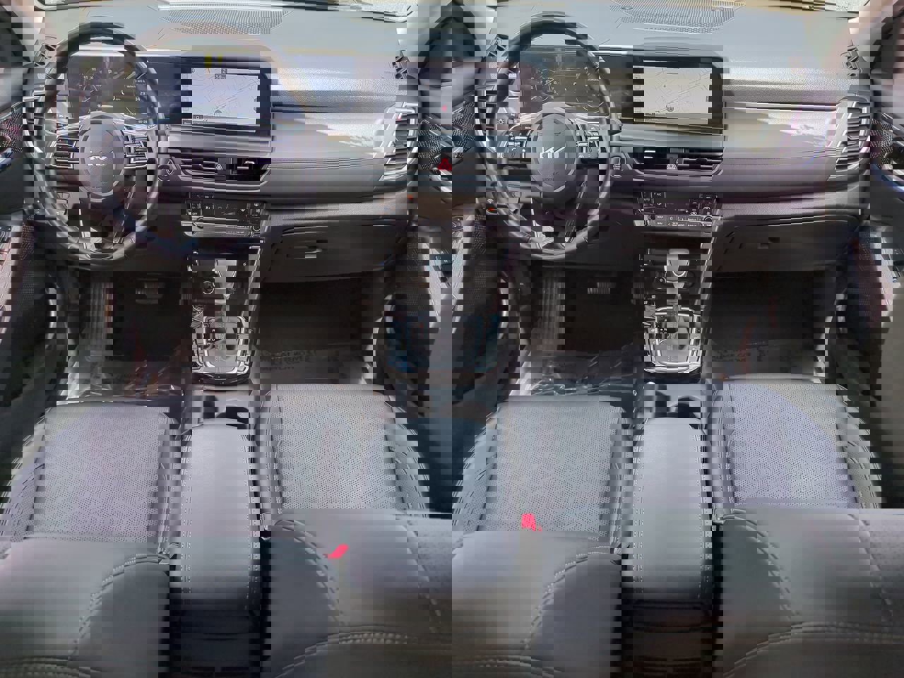 Used 2024 Kia Seltos EX FWD image 15