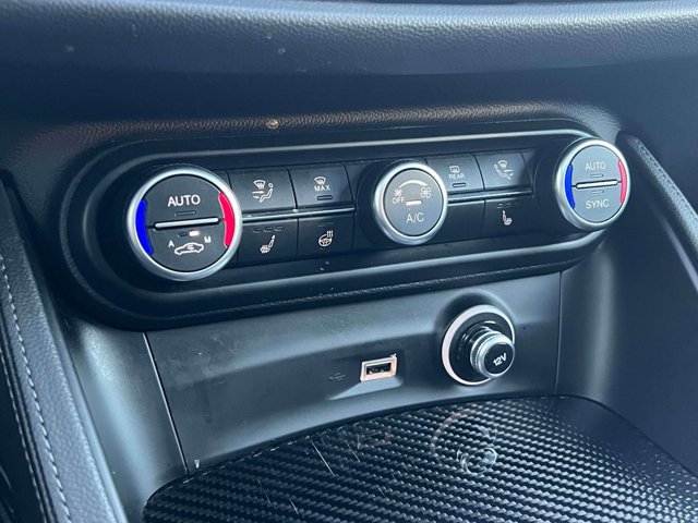 Used 2022 Alfa Romeo Stelvio Quadrifoglio AWD/4WD image 27