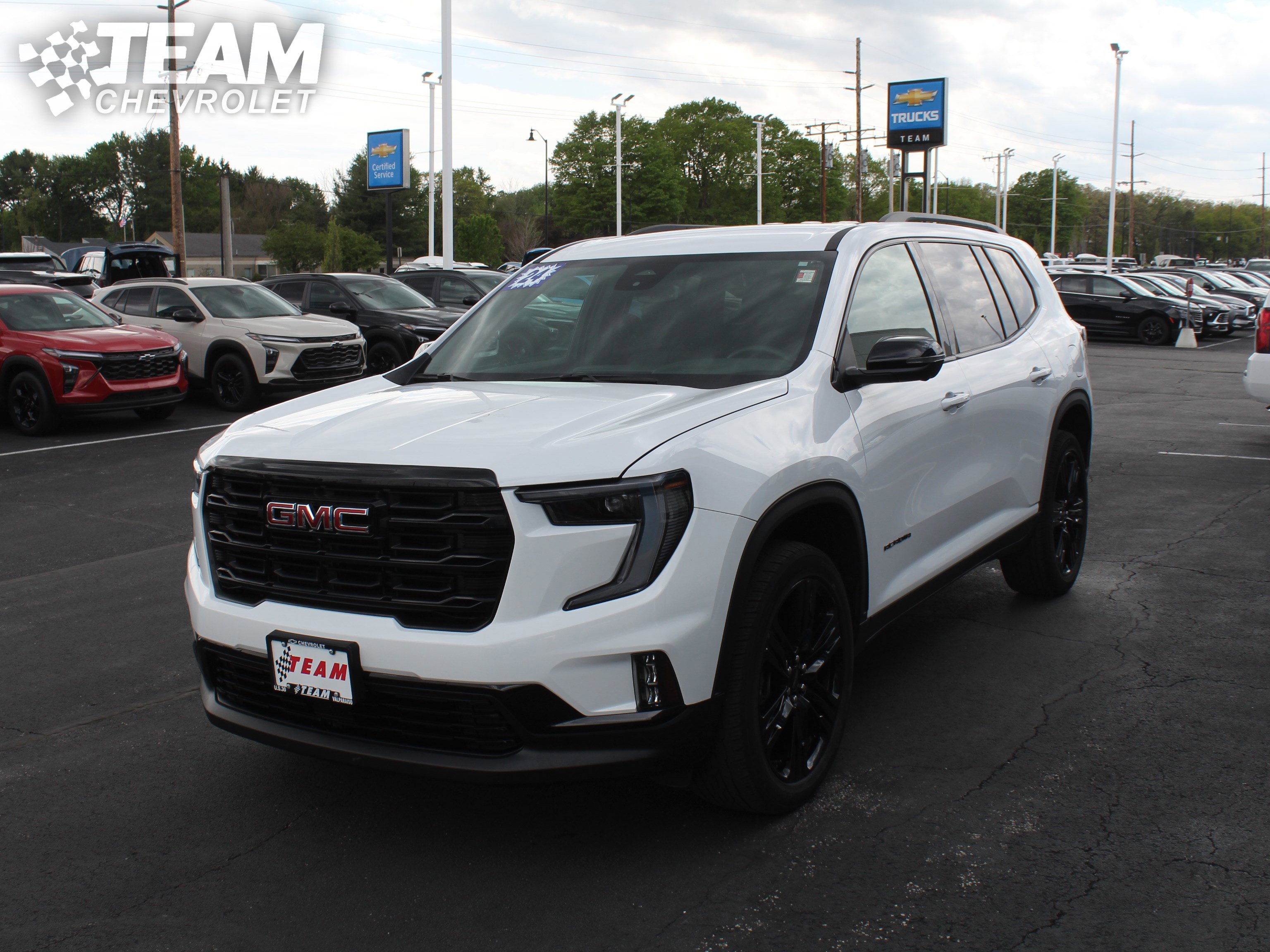 Used 2024 GMC Acadia Elevation w/ Black Edition AWD/4WD image 7
