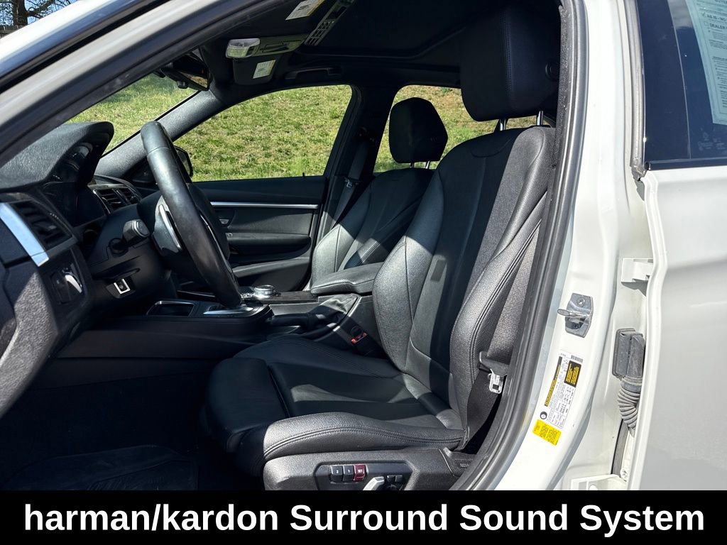 Used 2018 BMW 340i Sedan w/ Premium Package image 12