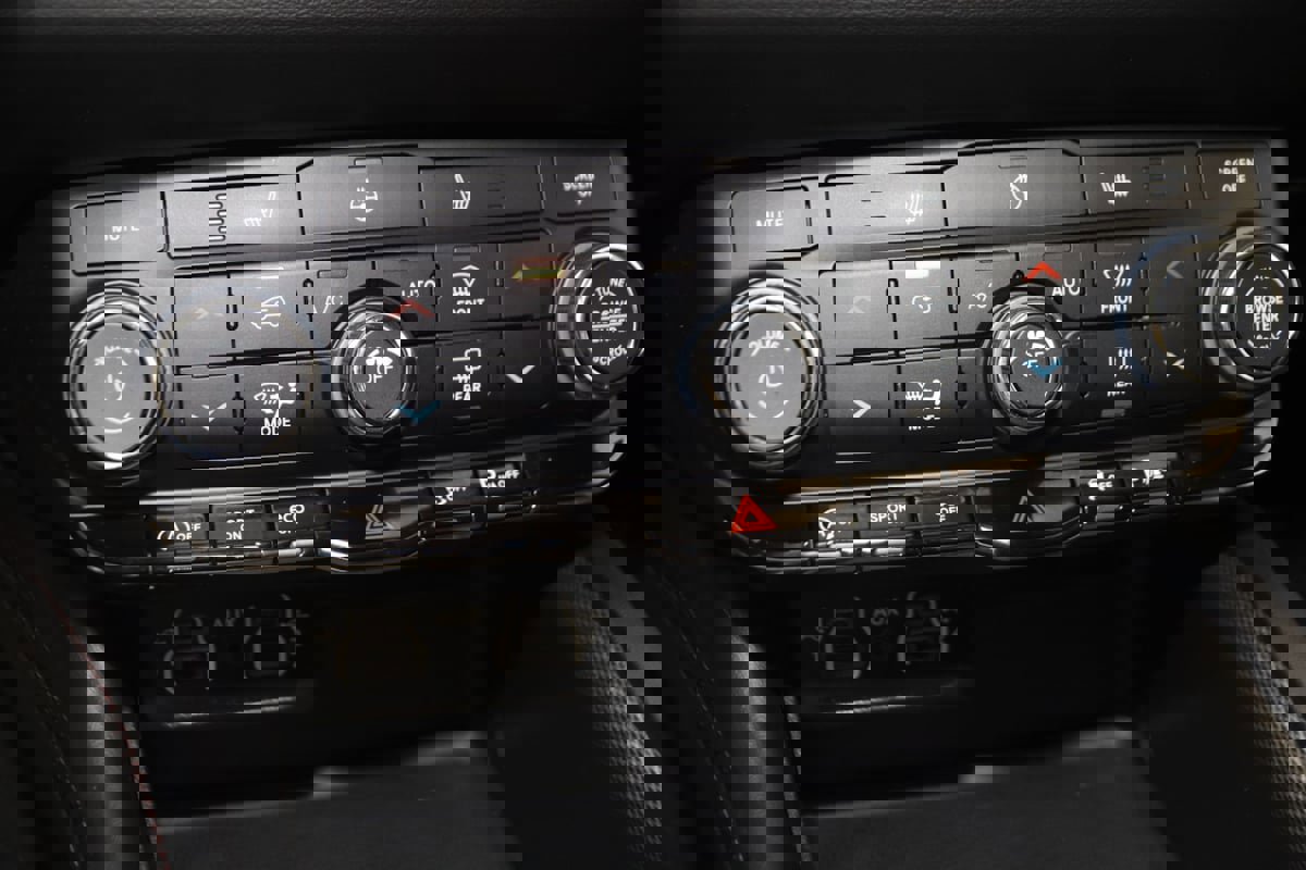 Used 2025 Dodge Durango GT w/ Trailer Tow Group IV image 29