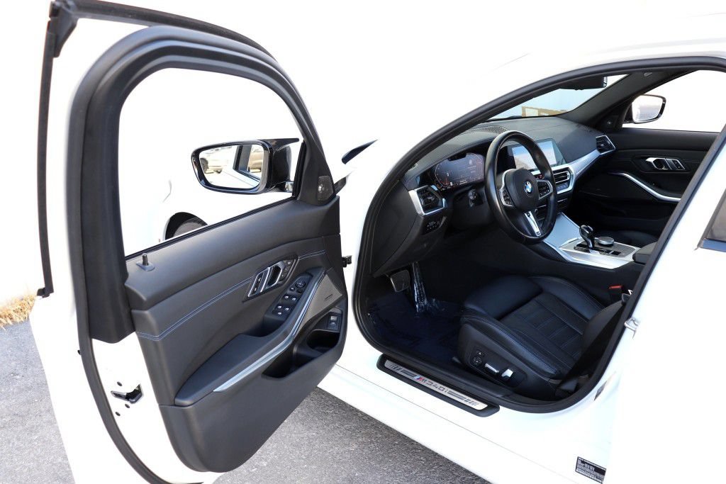 Used 2021 BMW M340i xDrive AWD/4WD image 2