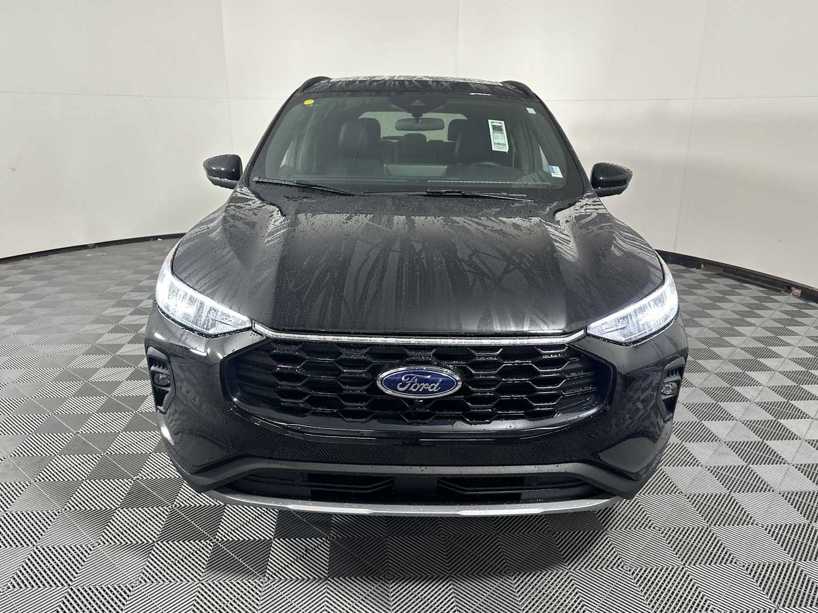 New 2026 Ford Escape ST-Line Select w/ Tech Pack #2 AWD/4WD image 2