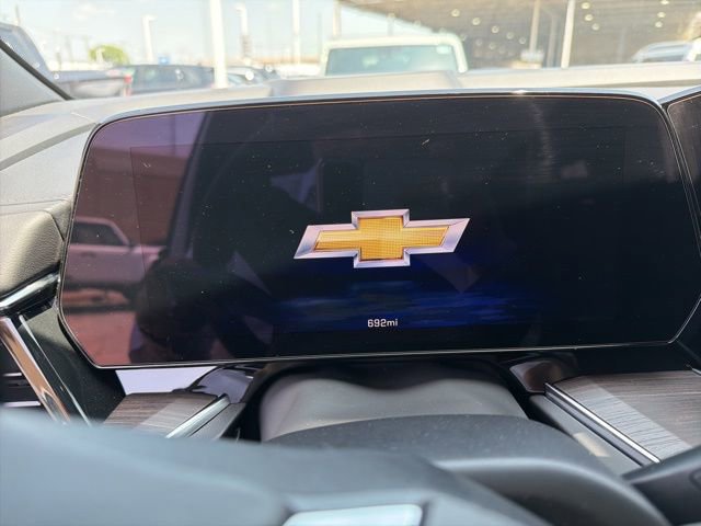 Used 2026 Chevrolet Tahoe LS RWD image 7