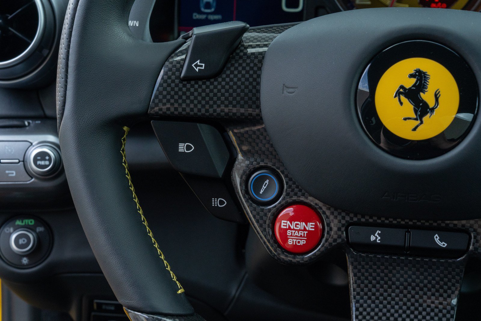 Used 2019 Ferrari 812 Superfast RWD image 37
