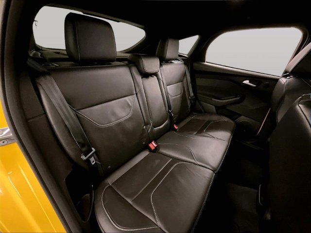 Used 2018 Ford Focus ST w/ Equipment Group 402A FWD image 26
