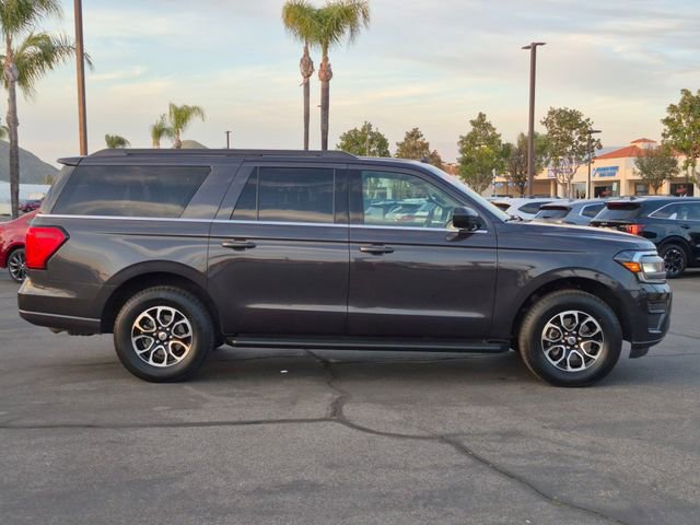 Used 2024 Ford Expedition Max XLT image 4