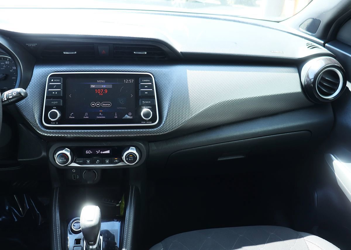 Used 2020 Nissan Kicks SV FWD image 43