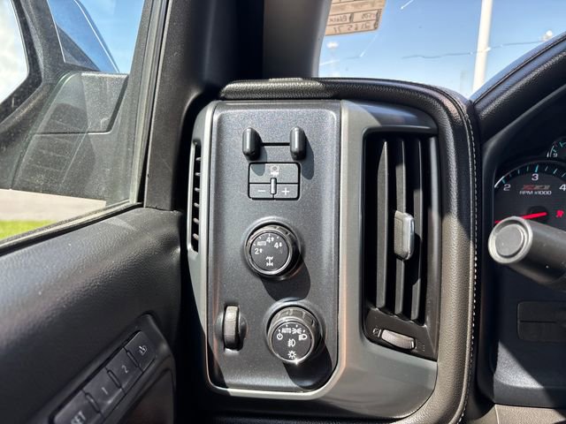 Used 2015 Chevrolet Silverado 1500 LTZ Z71 w/ LTZ Plus Package AWD/4WD image 17