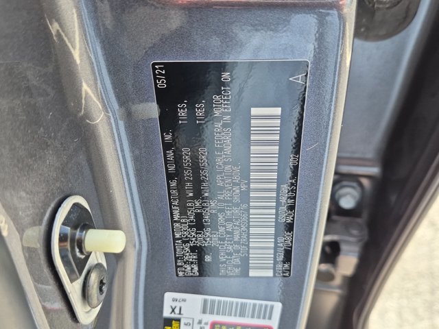 Used 2021 Toyota Highlander Platinum FWD image 29