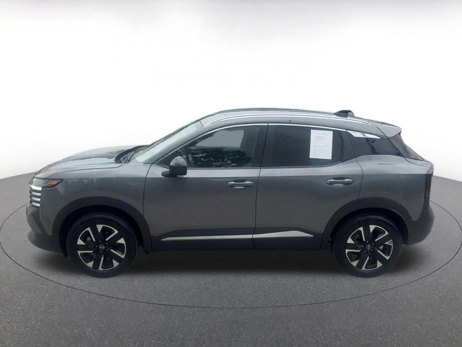 Used 2026 Nissan Kicks SV w/ Cold Weather Package AWD/4WD image 9