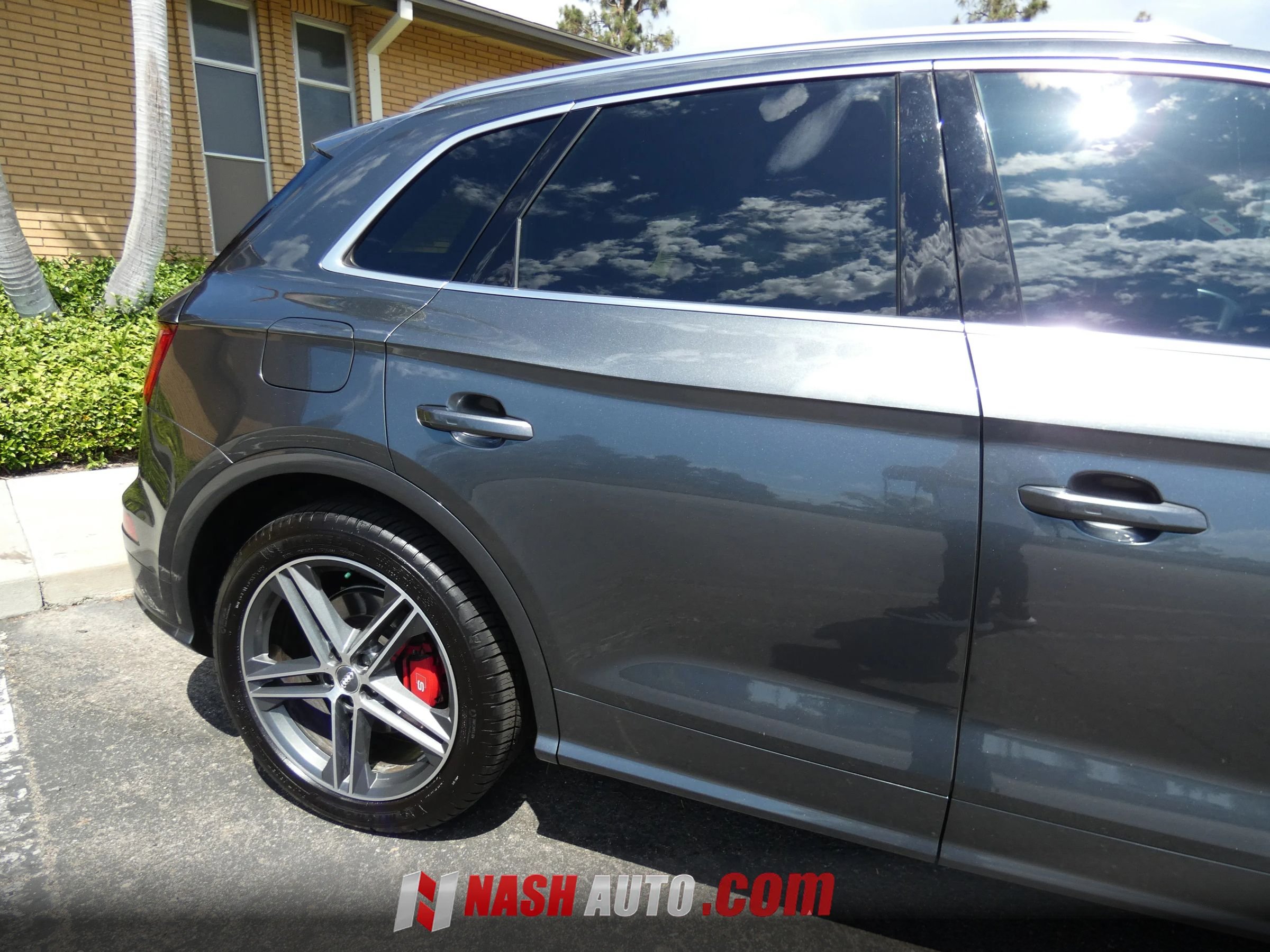 Used 2018 Audi SQ5 Premium Plus w/ S Sport Package AWD/4WD image 8