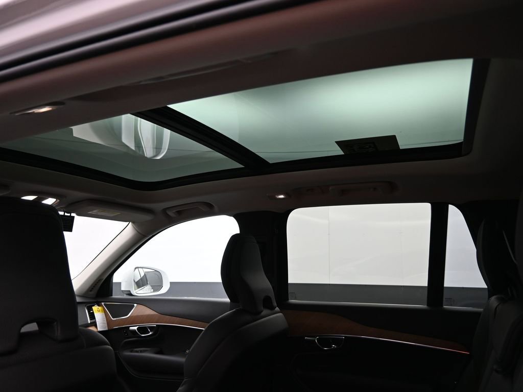 New 2025 Volvo XC90 T8 Core w/ Protection Package Premier image 23