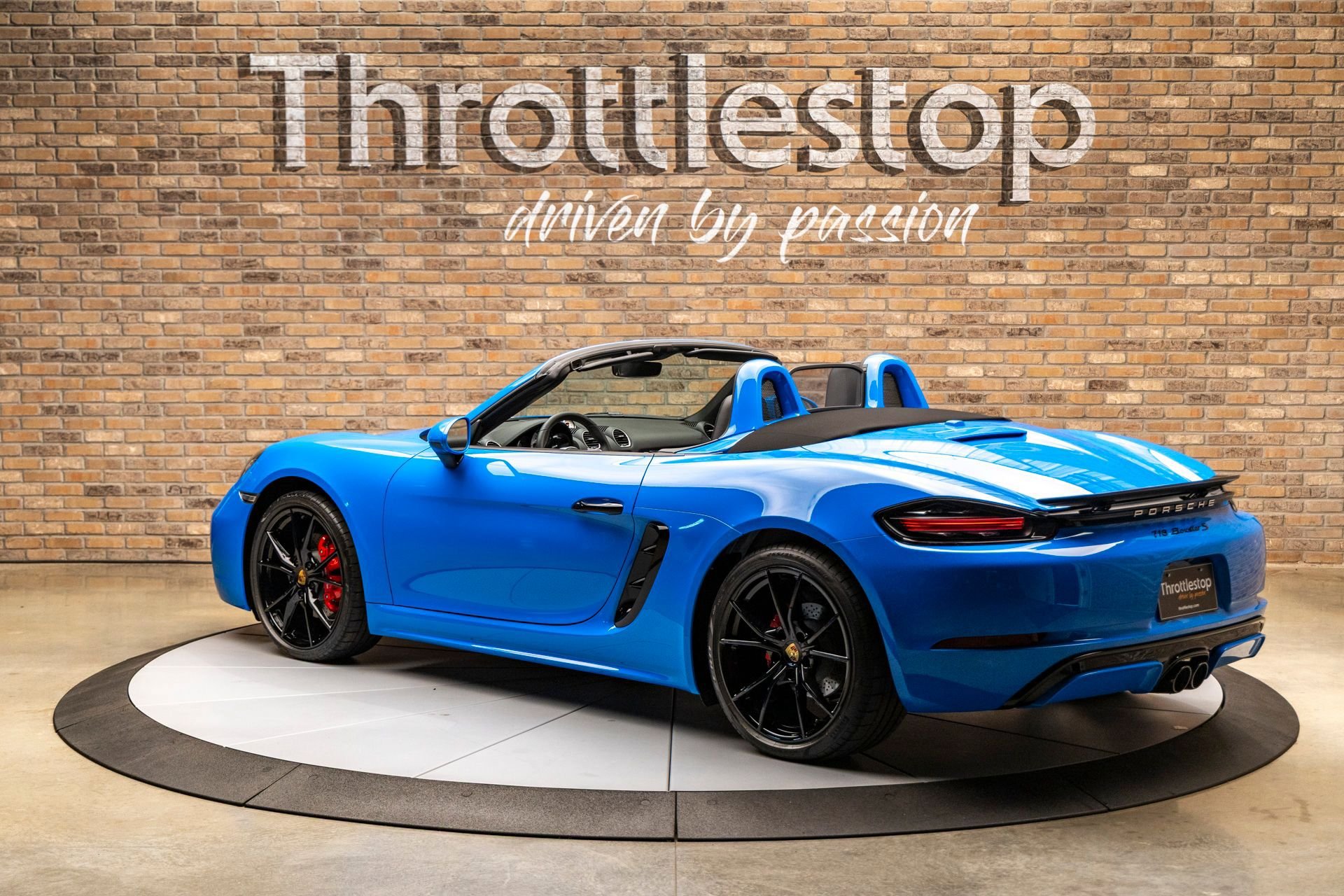 Used 2024 Porsche 718 Boxster S image 10