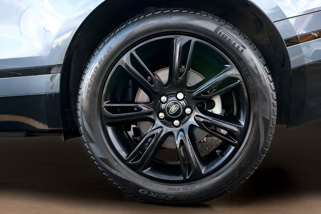 Used 2022 Land Rover Range Rover Velar R-Dynamic S image 35