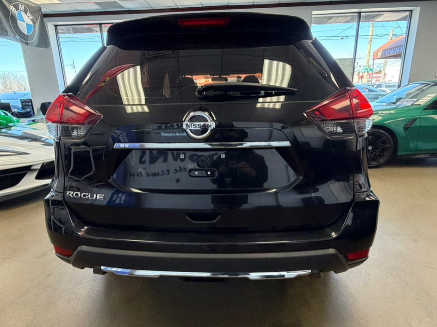 Used 2018 Nissan Rogue S image 12