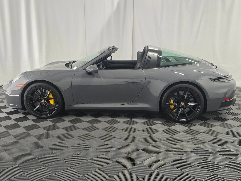 Used 2026 Porsche 911 Targa 4 GTS AWD/4WD image 2