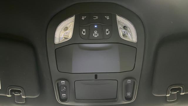 Used 2021 Chrysler Pacifica Touring-L w/ Premium & Safety Sphere Group AWD/4WD image 36
