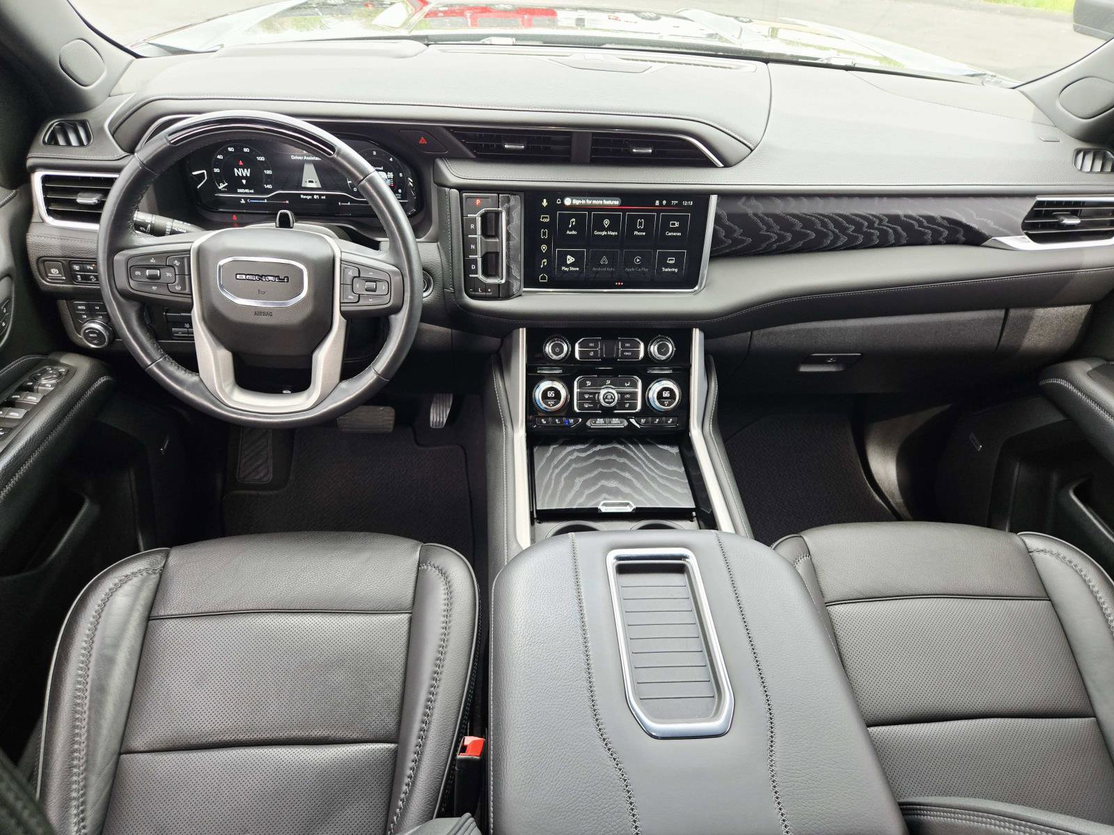 Used 2023 GMC Yukon XL Denali w/ Denali Reserve Package image 11