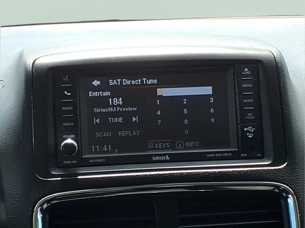 Used 2018 Dodge Grand Caravan SE w/ UConnect Hands-Free Group FWD image 21